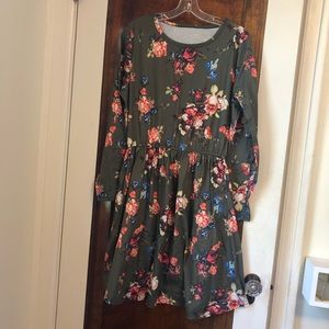 Floral dress M